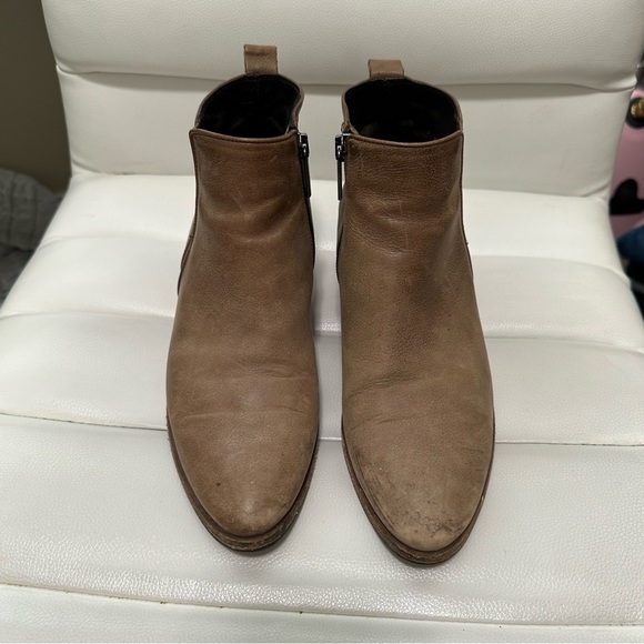 Aquatalia Taupe Weatherproof Leather Ankle Booties 7.5 - Picture 2 of 7